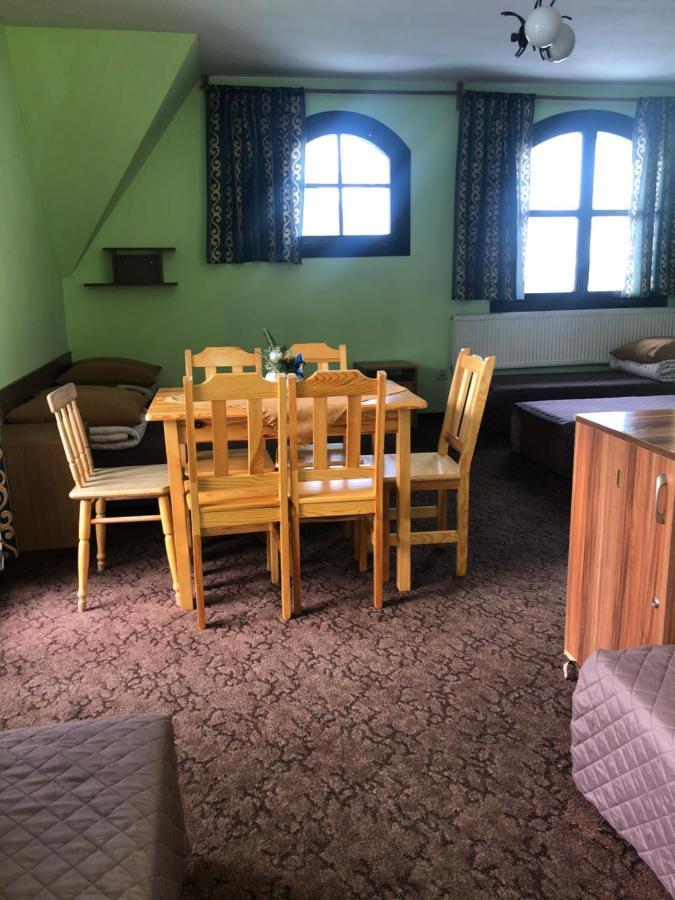 Auberge de jeunesse Miedzynarodowe Schronisko Mlodziezowe Ptsm Szarotka à Zakopane Extérieur photo